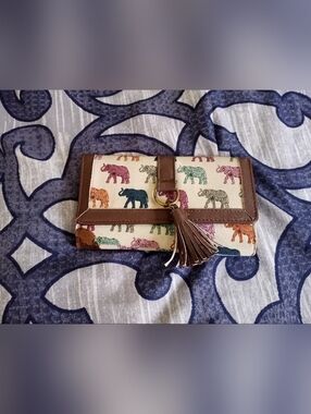 👠CLAIRE'S canvas Wallet👠